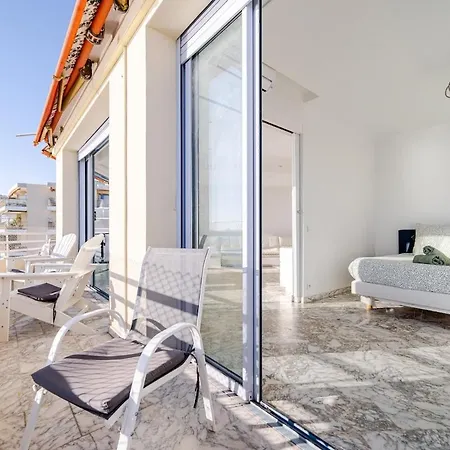 Les Pins, Premium, Sea View, Sleeps 6 胡安莱潘