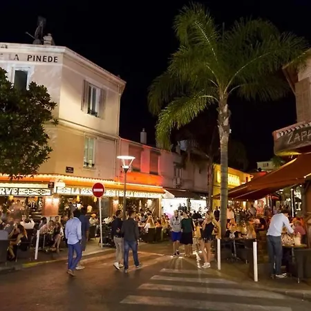 Place In Les Pins, Premium, Sea View, Sleeps 6 Lägenhet Juan-les-Pins