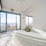 Place In Les Pins, Premium, Sea View, Sleeps 6 アパート
