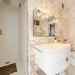 Place In Les Pins, Premium, Sea View, Sleeps 6 アパート *