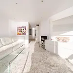 Place In Les Pins, Premium, Sea View, Sleeps 6 アパート