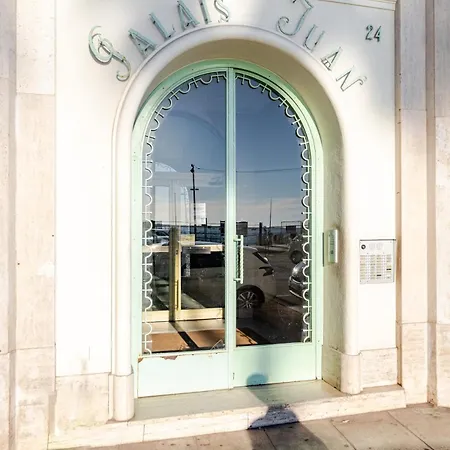 Place In Les Pins, Premium, Sea View, Sleeps 6