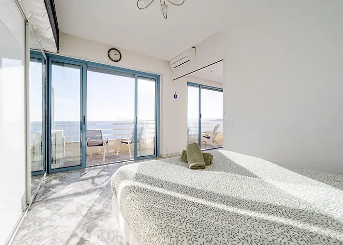 Les Pins, Premium, Sea View, Sleeps 6 Lejlighed